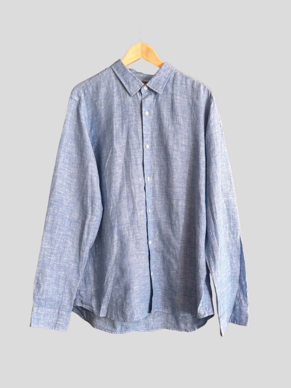 Vince Linen Men’s Light Blue Linen Button Down Shirt